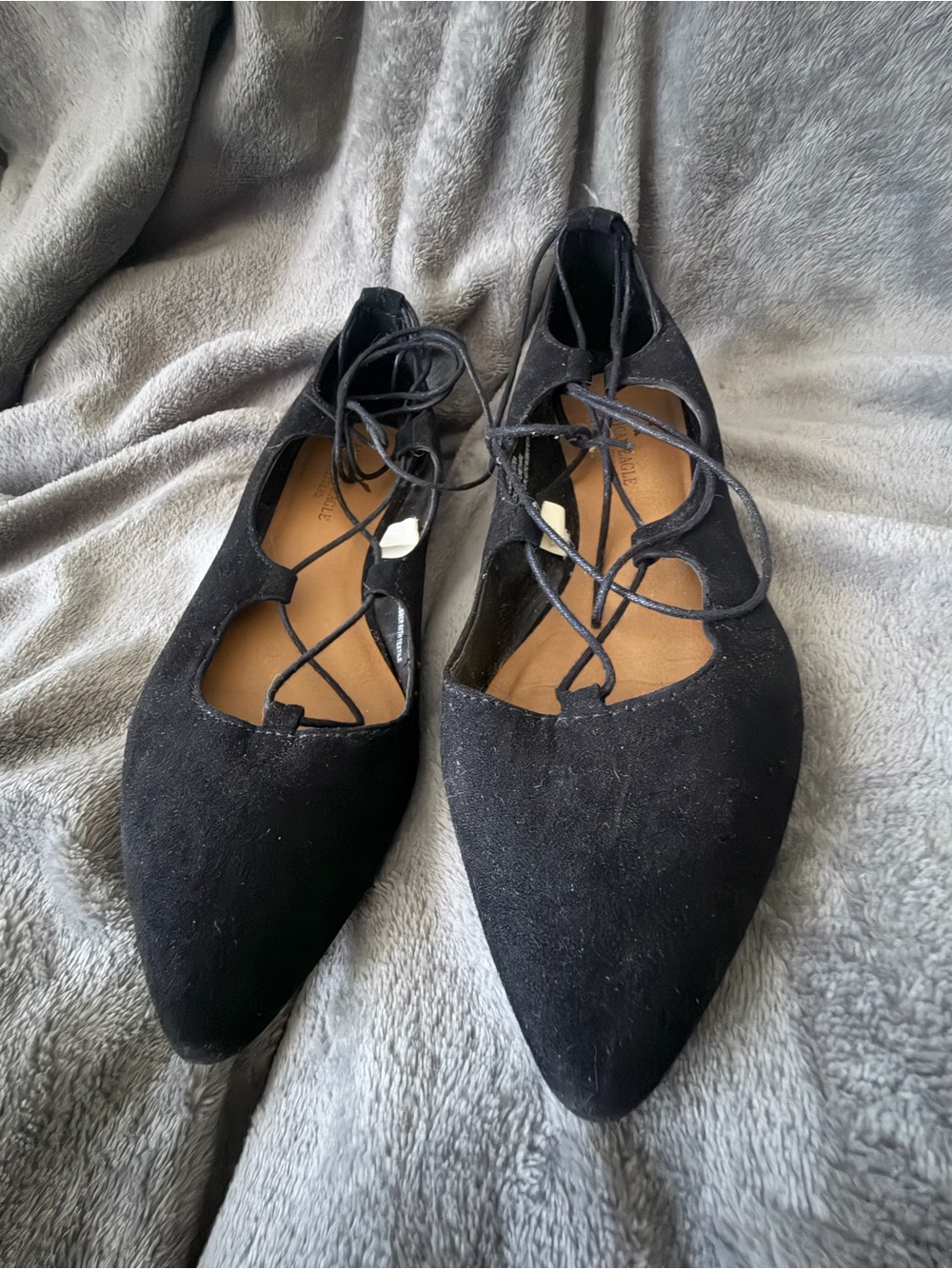 American Eagle Outfitters Black Lace-Up Pointed-Toe Flats 7